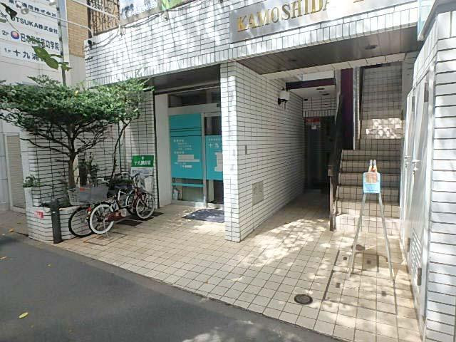 鴨志田ビルエントランス①