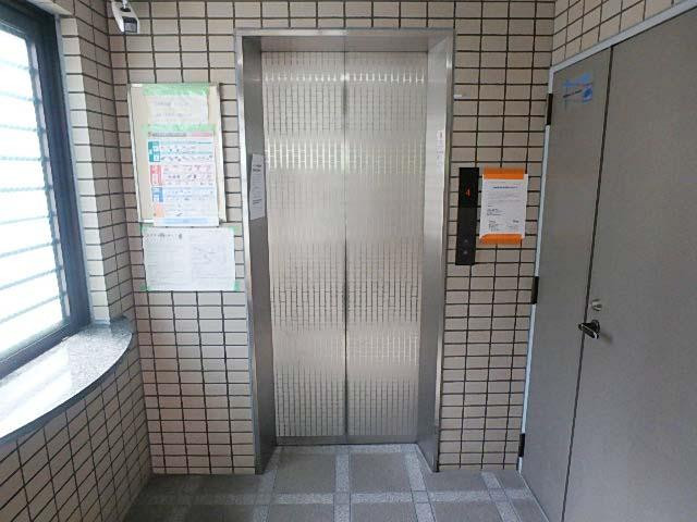 ホール②