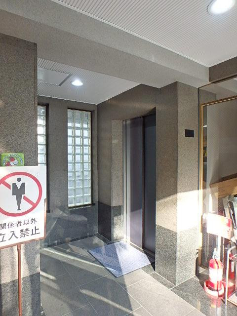 中央ビルホール②
