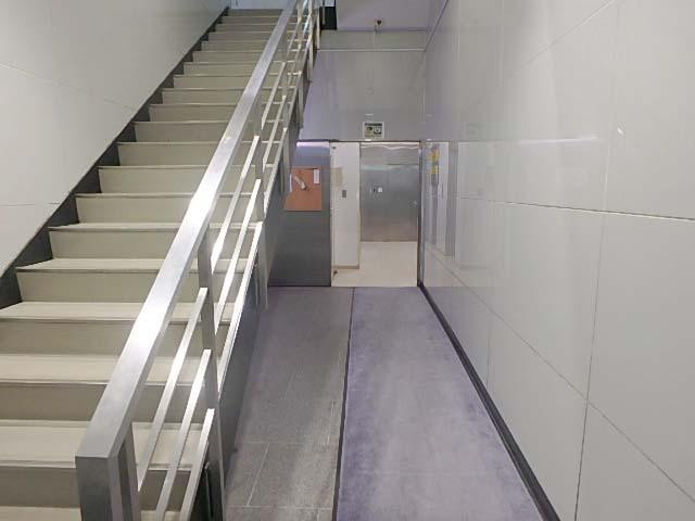 第１０野萩ビルホール①