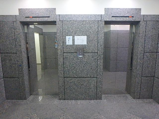 ホール②