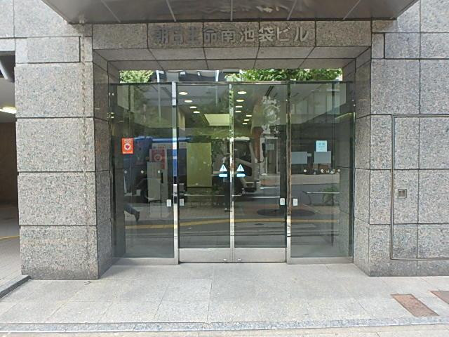 エントランス②