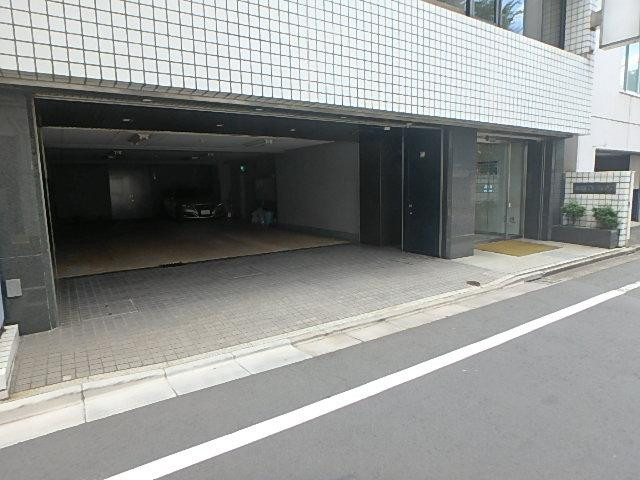 エントランス①