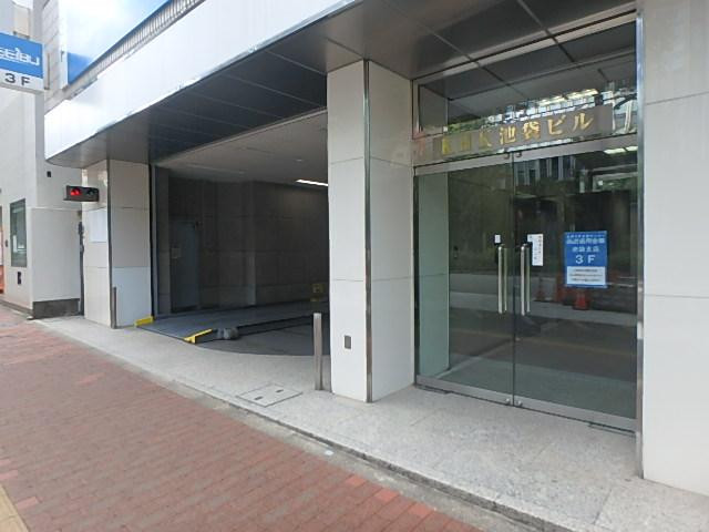 ＫＨＫ池袋ビルエントランス①