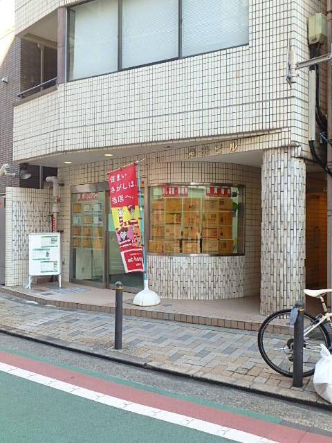 角田ビルエントランス①
