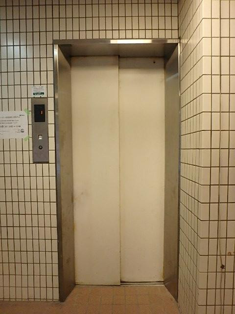 角田ビルホール③