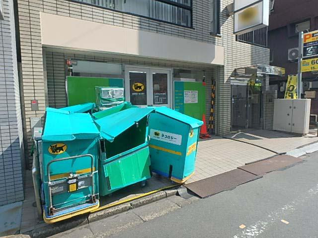 榮ビルエントランス①