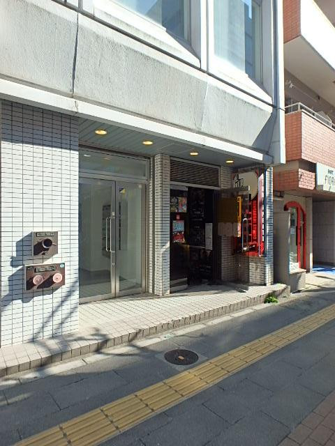 エイビス南池袋エントランス①
