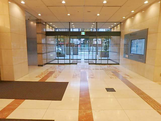 国際ファッションセンタービルホール③