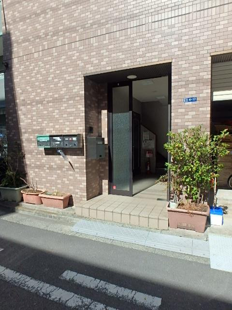 長谷川ビルエントランス①