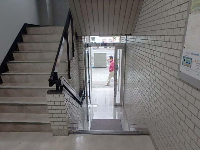 ホール③