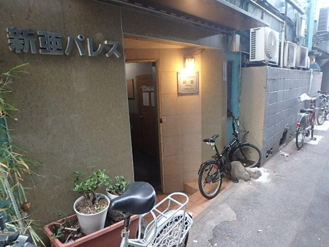 新亜ビルエントランス②