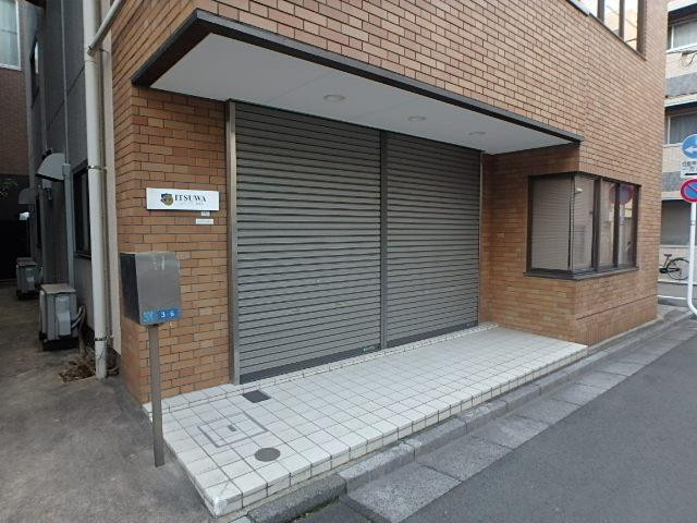 成田ビルエントランス①
