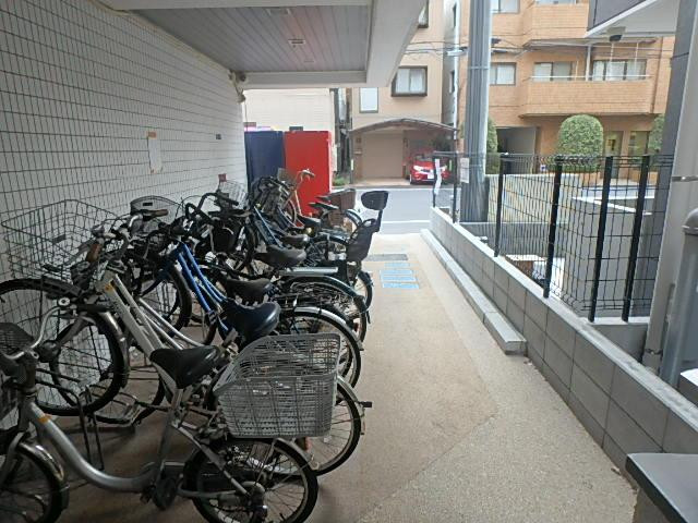 ホール④