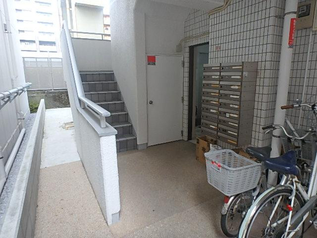 ホール②