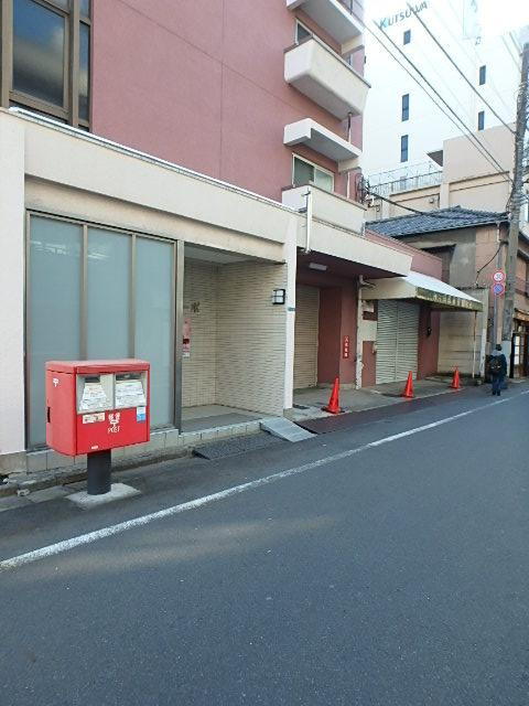 東一コーポエントランス①
