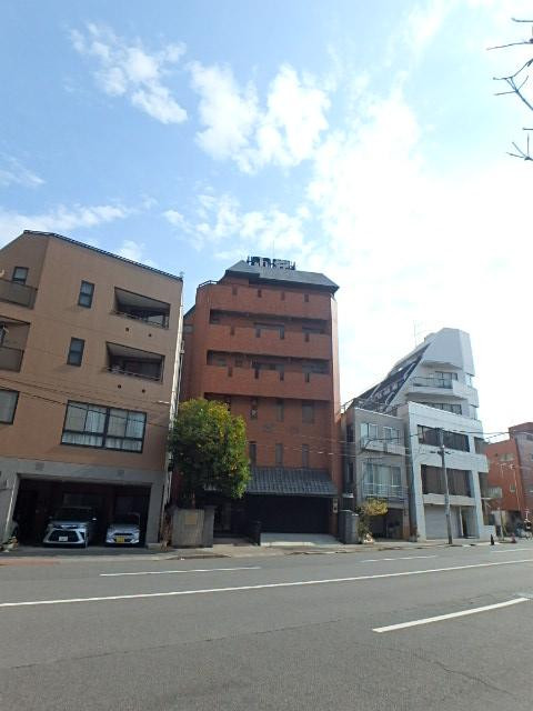 山安ビル外観④