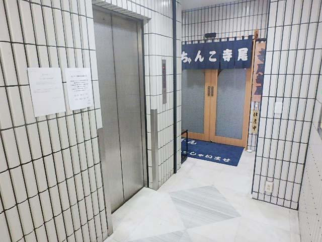 ホール②