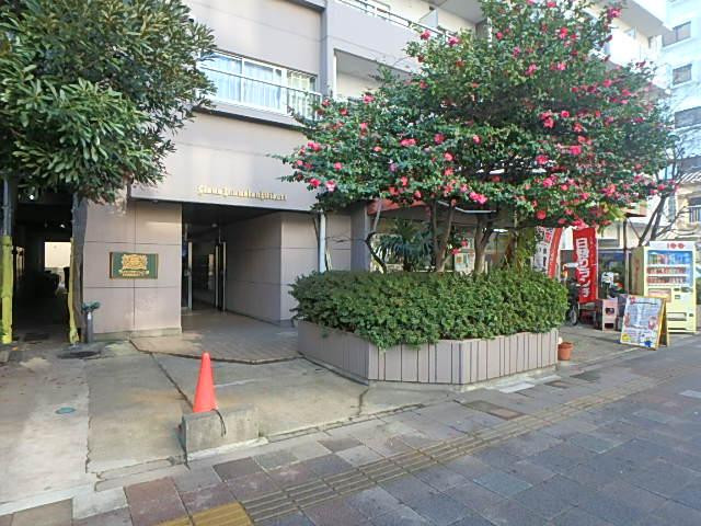 ライオンズマンション緑エントランス①