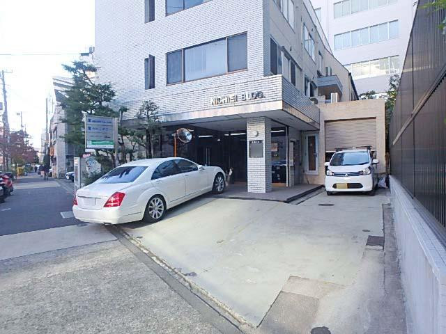 エントランス①