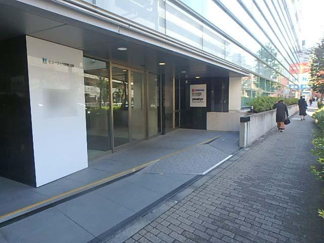ヒューリック目黒三田エントランス①