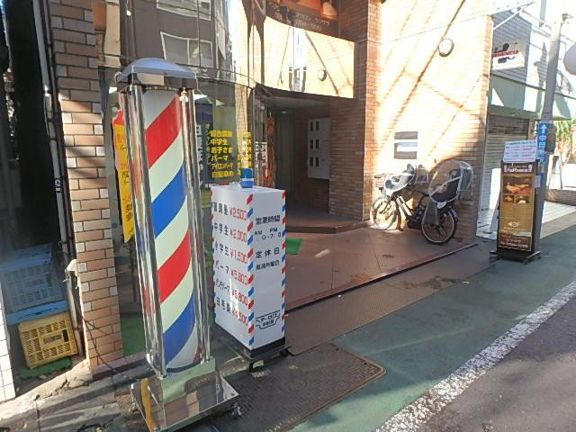 エントランス①