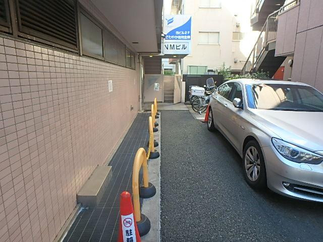 ＮＭビルエントランス②