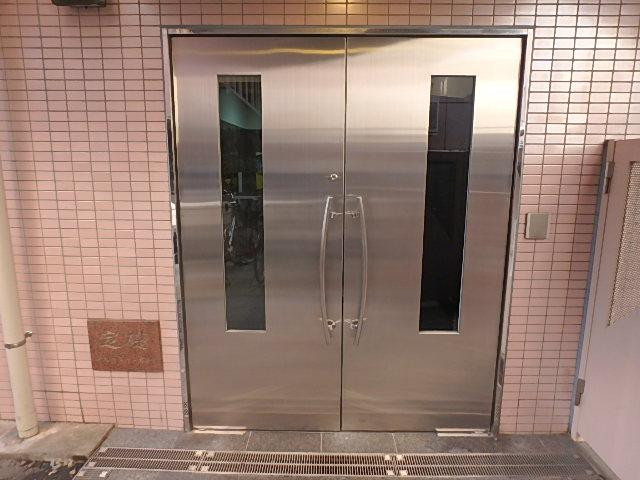 ＮＭビルエントランス④