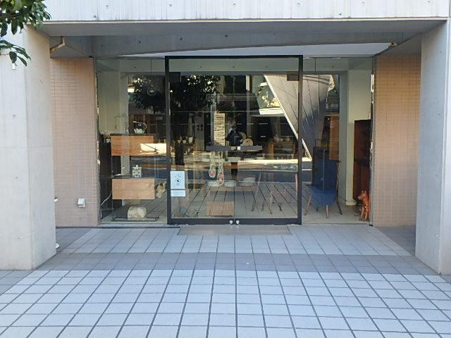 ホール②