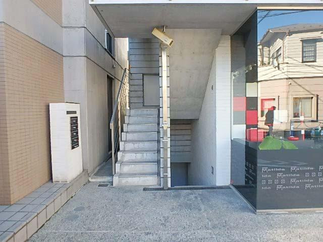 ホール①