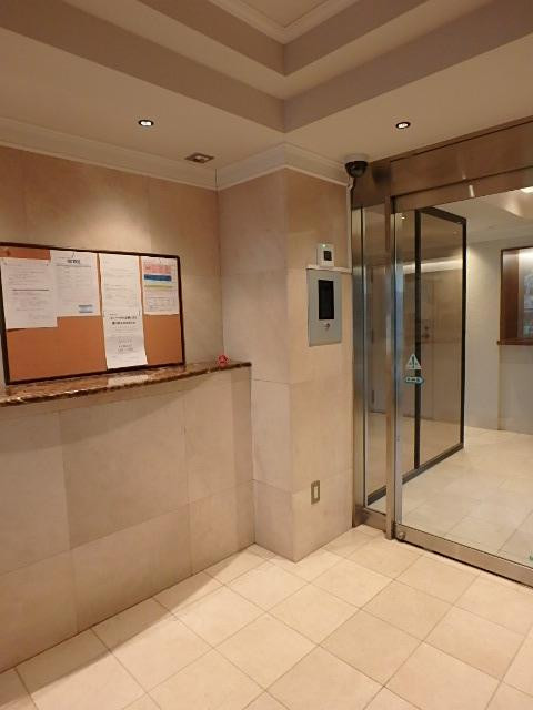 Ｉ．Ｗ．　Ｐｌａｃｅ　Ａｏｂａｄａｉホール②