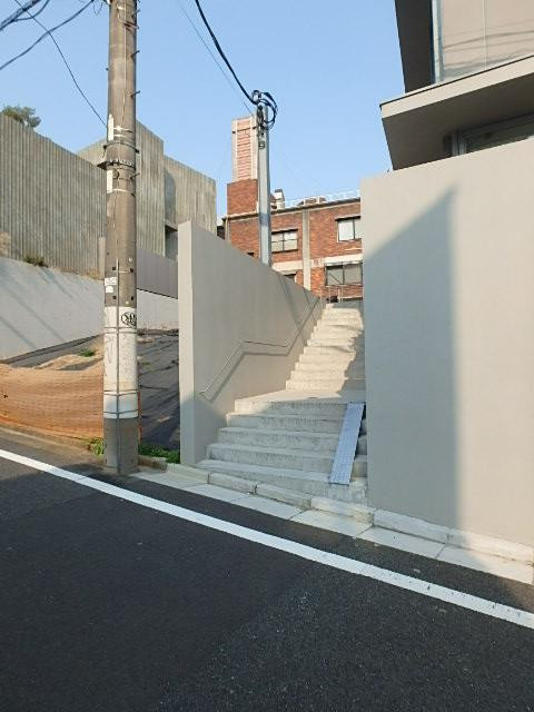 トレリ青葉台エントランス②