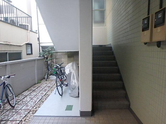 イーストヒルホール②