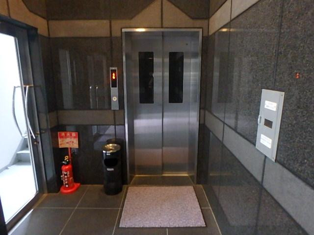 ホール②