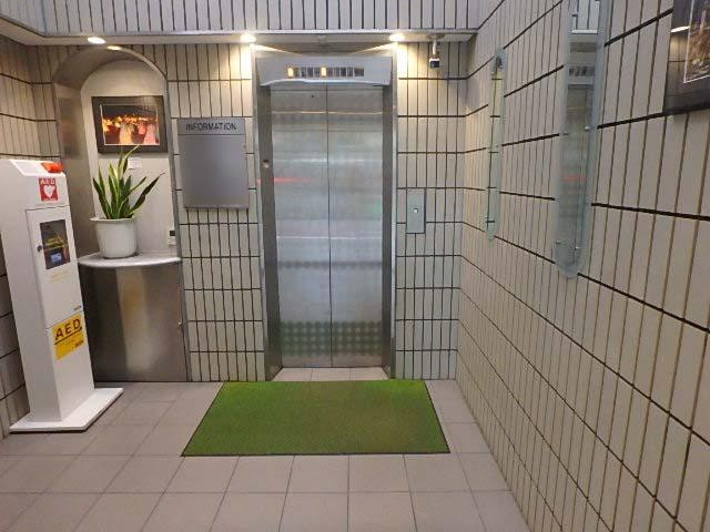 ホール①