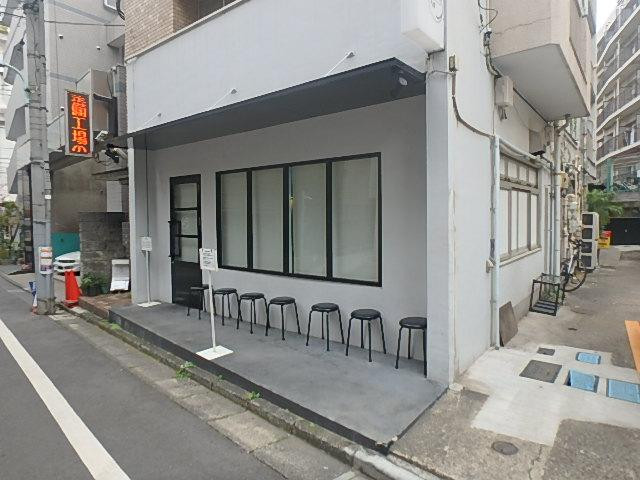 エントランス①