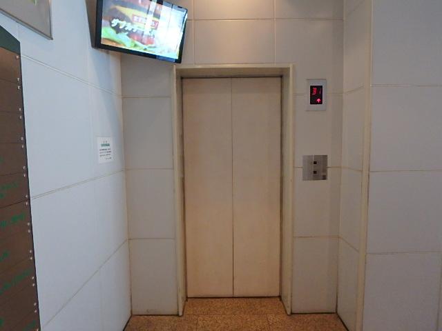 サウスタワービルのエレベーター