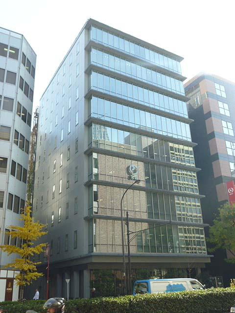 駅徒歩3分＆角地の好立地！《京阪神御成門ビル》で企業価値を高めるオフィス選び