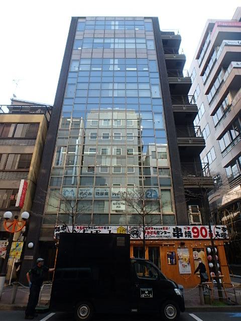 新橋駅徒歩3分｜赤レンガ通り沿いの視認性良好オフィス《新橋赤レンガ通りビル》