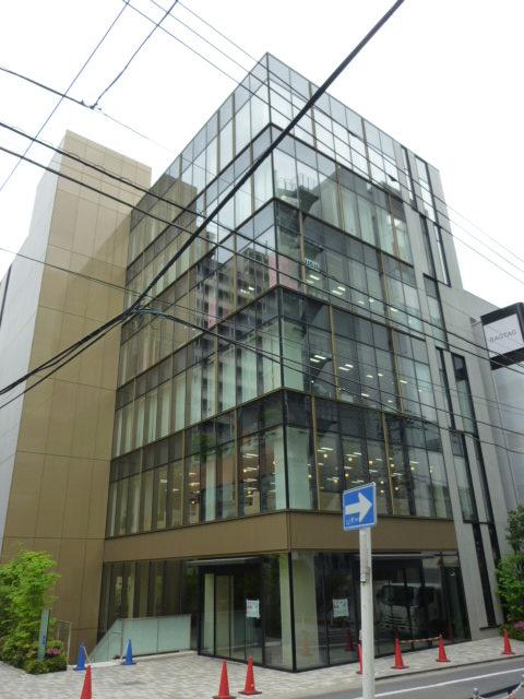 神南のスタイリッシュオフィス｜ガラス張りが映える《キューブ渋谷神南》