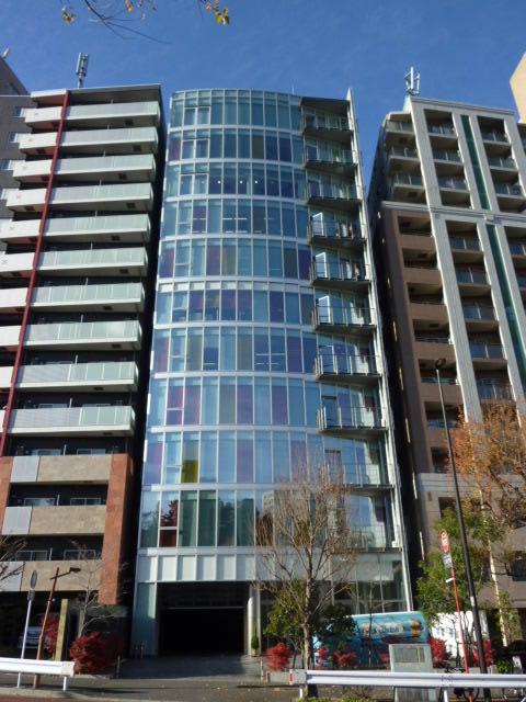 市ヶ谷駅徒歩4分・外濠公園前のガラス張りオフィス｜《ＡＤ市ヶ谷ビル》