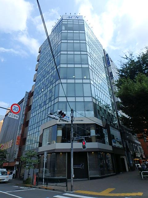 【駅徒歩1分×角地】視認性に優れた好立地オフィス《ＡＣＮ新宿ビル》