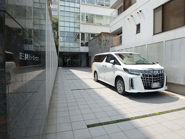 メットライフ三番町ビルのエントランス