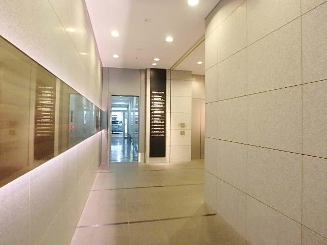 近鉄京橋スクエアのホール