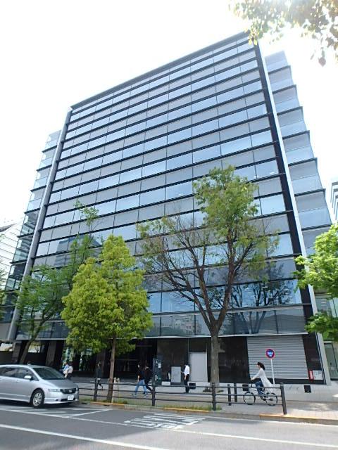 緑豊かな街並みと先進オフィスが融合する｜《中野セントラルパーク東棟》