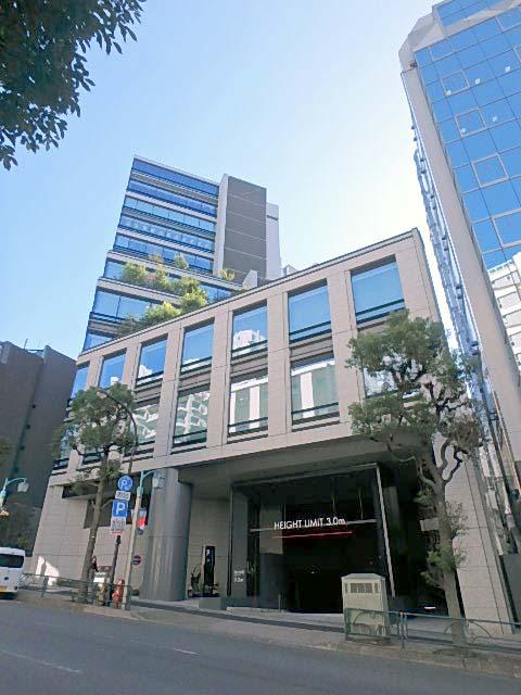 ラグジュアリーな共用空間が印象を残す、《新目黒東急ビル》の魅力