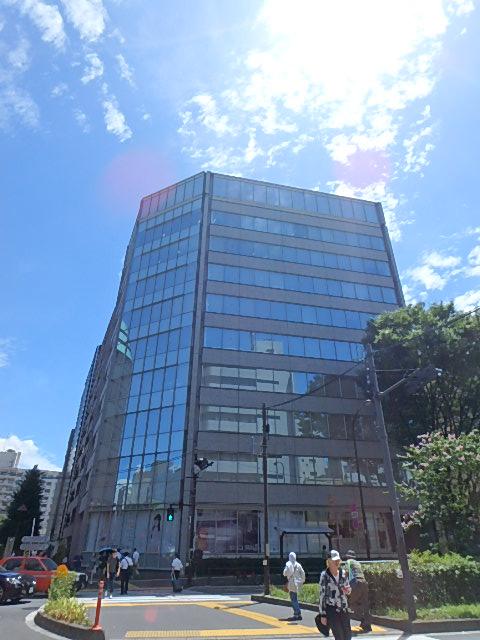 《長府新宿ビル》視界も働き方も広がるワークプレイス