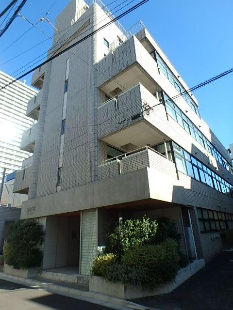 街の空気感までオフィスになる、《ＴＨＥ　ＢＲＥＷ　ＫＩＹＯＳＵＭＩＳＨＩＲＡＫＡＷＡ》