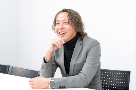 東京の賃貸オフィスの利用についてのインタビューに真摯に応じるビアンカグループ代表取締役社長 田櫓智之氏