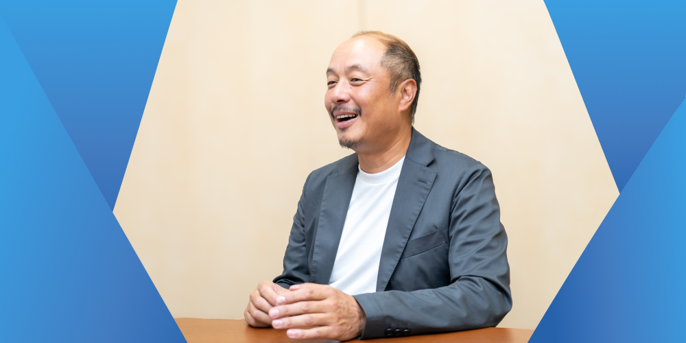 東京の賃貸オフィスの利用についてのインタビューに真摯に応じる株式会社ネクステージの代表取締役、梶田佳彦氏